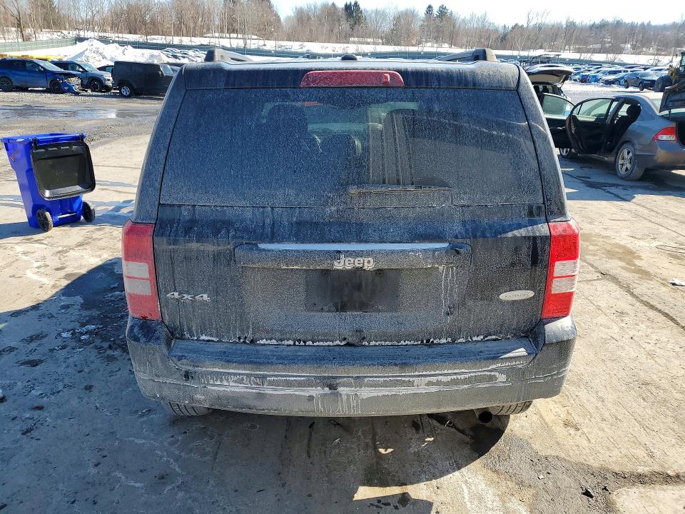 77016215 :رقم المزاد ، 1C4NJRFB4GD581103 vin ، 2016 Jeep Patriot مزاد بيع