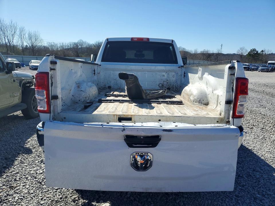 78511145 :رقم المزاد ، 3C6UR5HJ5KG565951 vin ، 2019 Ram 2500 مزاد بيع