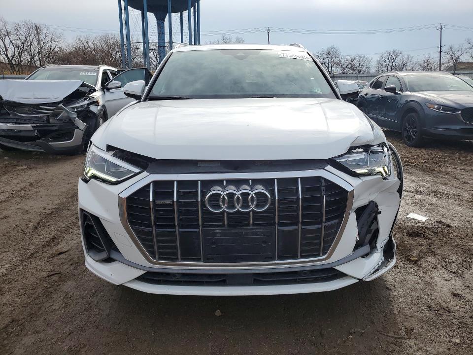 77586665 :رقم المزاد ، WA1DECF37P1113772 vin ، 2023 Audi Q3 مزاد بيع