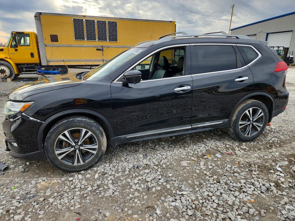 2017 Nissan Rogue მანქანა იყიდება აუქციონზე, vin: 5N1AT2MV4HC868098, აუქციონის ნომერი: 77571065