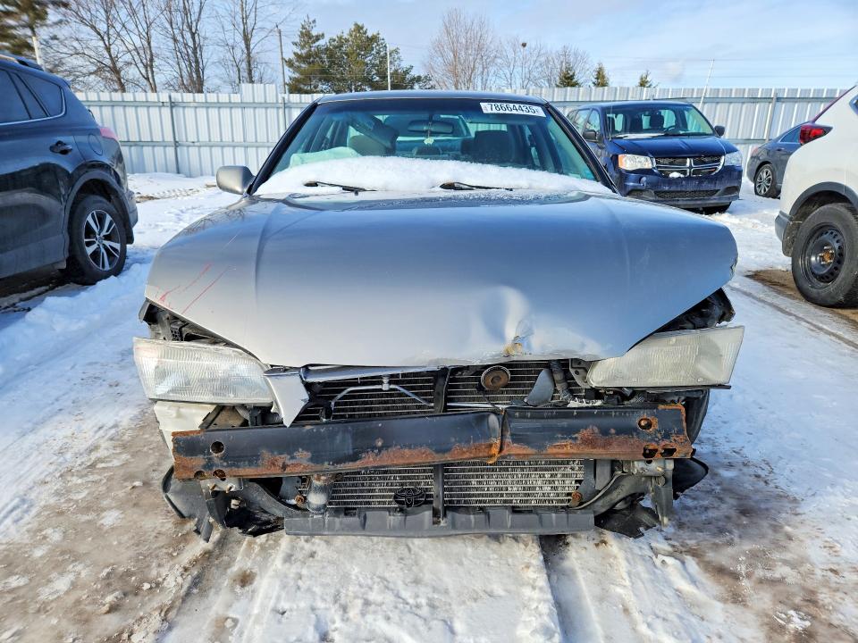 78664435 :رقم المزاد ، JT2BG22K8W0134738 vin ، 1998 Toyota Camry مزاد بيع