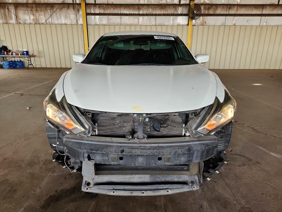 Продажа на аукционе авто 2018 Nissan Altima, vin: 1N4AL3APXJC260789, номер лота: 76229395