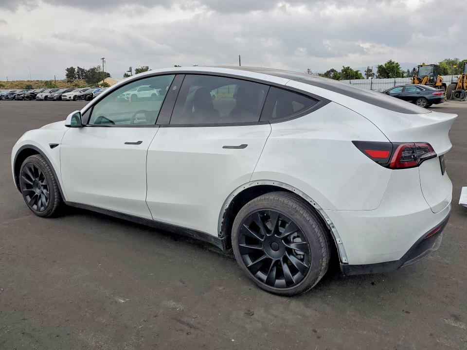 76624525 :رقم المزاد ، 7SAYGDEE9PA158049 vin ، 2023 Tesla Model Y مزاد بيع