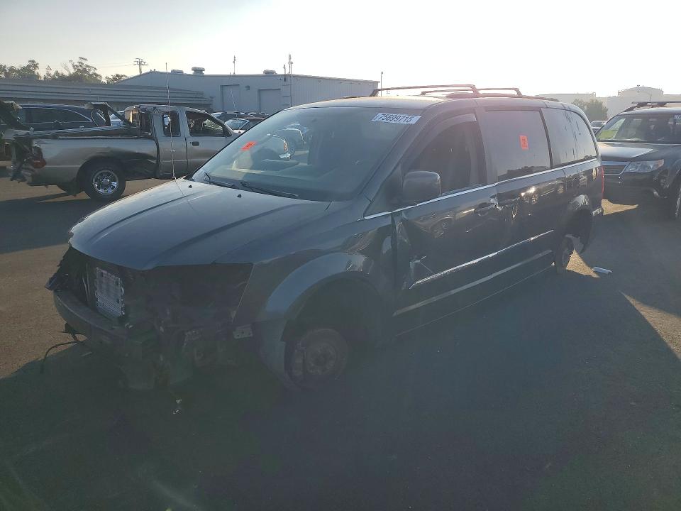 Aukcja sprzedaży 2015 Chrysler Town & Country, vin: 2C4RC1BG7FR645273, numer aukcji: 75699715