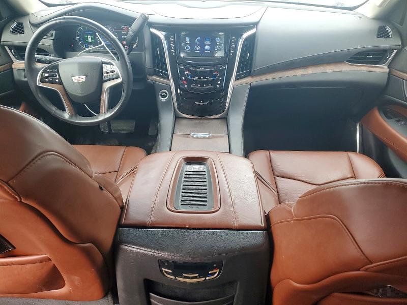 76792065 :رقم المزاد ، 1GYS4HKJ9JR210329 vin ، 2018 Cadillac Escalade مزاد بيع