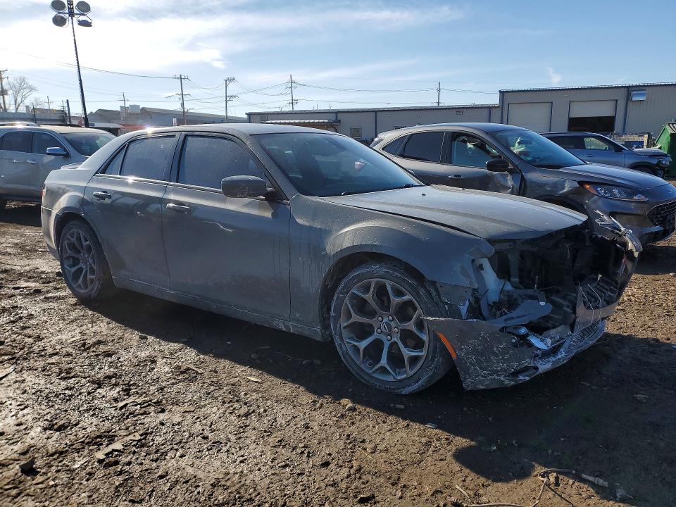 Продажа на аукционе авто 2018 Chrysler 300, vin: 2C3CCABG0JH140412, номер лота: 77018175
