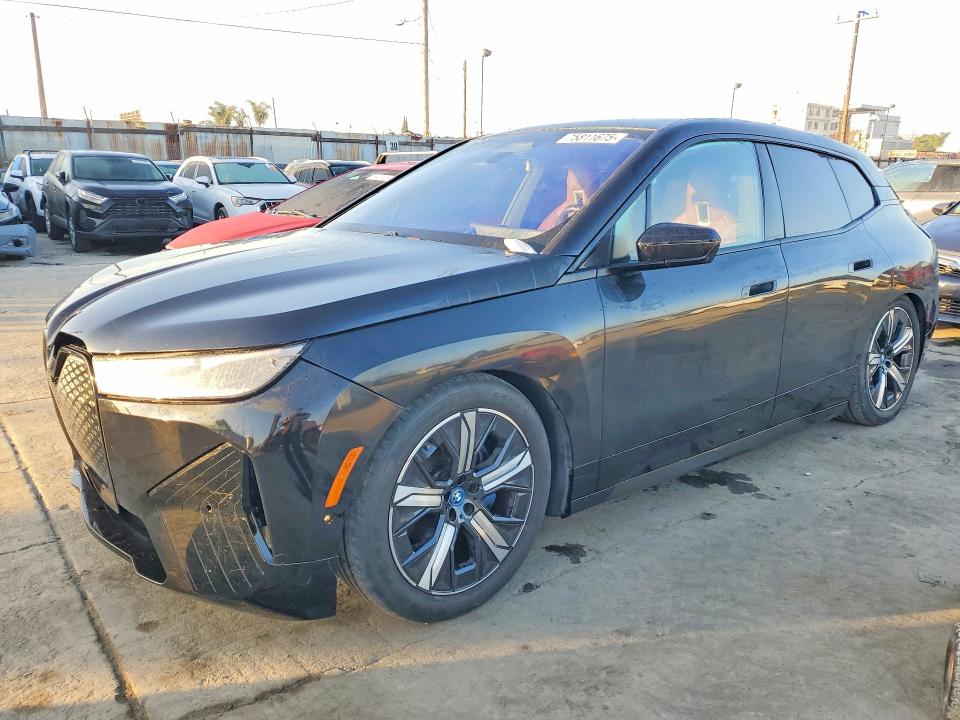Продаж на аукціоні авто 2022 Bmw Ix Xdrive5, vin: WB523CF07NCJ69751, номер лоту: 75811675