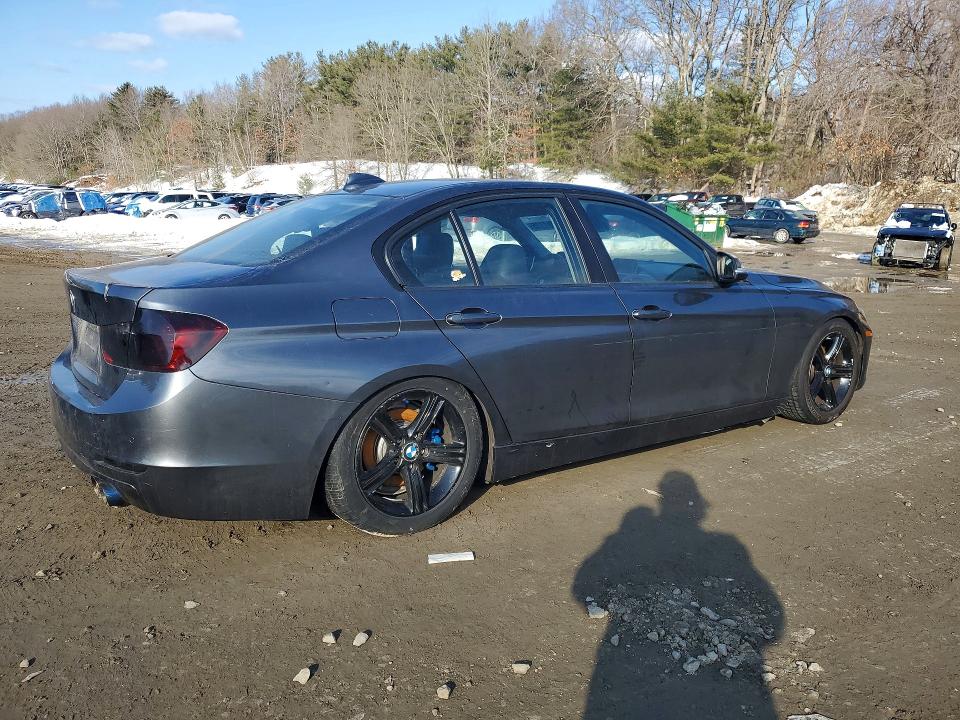 2013 Bmw 328 მანქანა იყიდება აუქციონზე, vin: WBA3B5C56DJ598572, აუქციონის ნომერი: 77281135