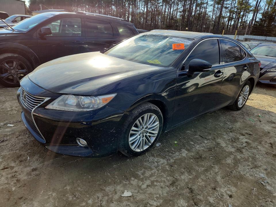 77094605 :رقم المزاد ، JTHBK1GG1F2172626 vin ، 2015 Lexus Es 350 مزاد بيع