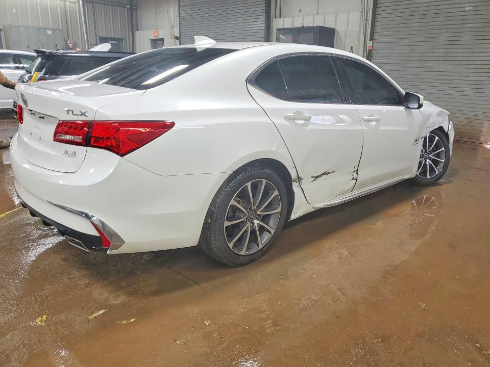 Продаж на аукціоні авто 2018 Acura Tlx, vin: 19UUB2F50JA007439, номер лоту: 77289775
