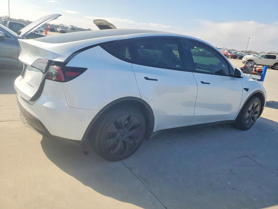 Продажа на аукционе авто 2024 Tesla Model Y, vin: 7SAYGDEE6RA307388, номер лота: 74984485