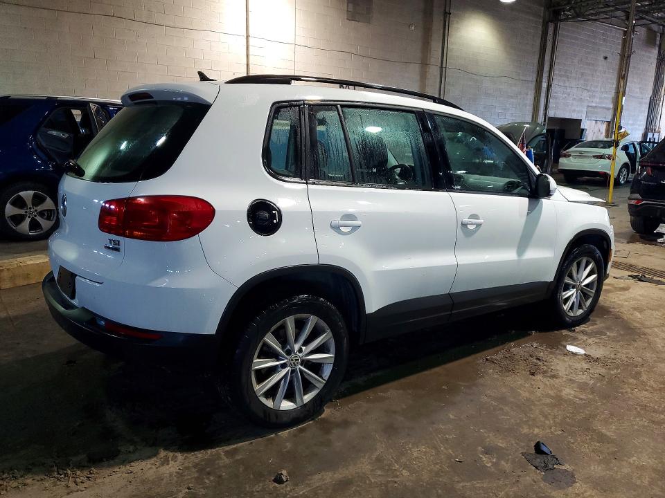 Продажа на аукционе авто 2017 Volkswagen Tiguan, vin: WVGBV7AX0HK045224, номер лота: 76010235