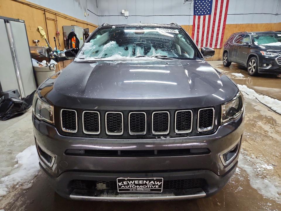 78590125 :رقم المزاد ، 3C4NJDCB7KT639182 vin ، 2019 Jeep Compass مزاد بيع