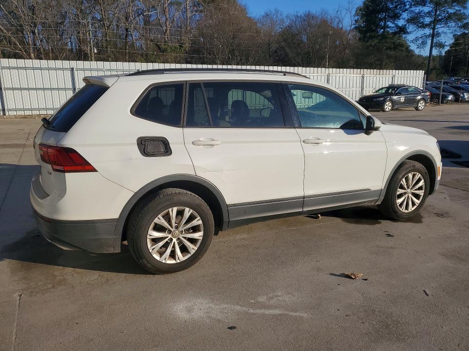 Продаж на аукціоні авто 2018 Volkswagen Tiguan, vin: 3VV1B7AX9JM111505, номер лоту: 75181645