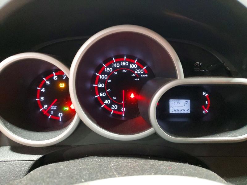 76002715 :رقم المزاد ، 2T1KU4EEXAC385048 vin ، 2010 Toyota Matrix Wagon مزاد بيع