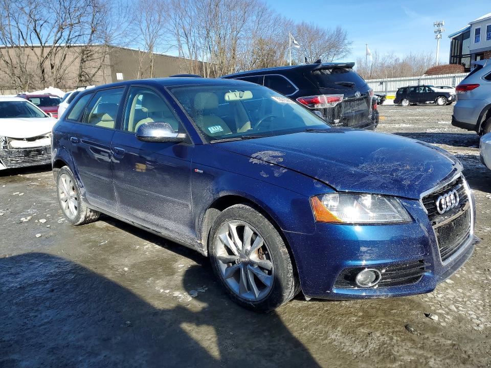 73015965 :رقم المزاد ، WAUBJAFM7CA056311 vin ، 2012 Audi A3 مزاد بيع