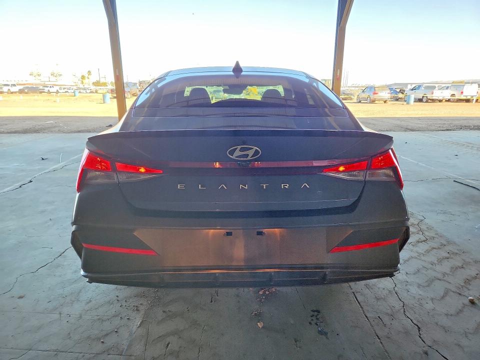 Aukcja sprzedaży 2025 Hyundai Elantra, vin: KMHLM4DG9SU869381, numer aukcji: 76860795