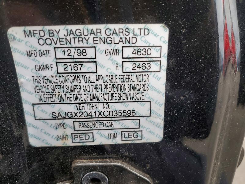 76982535 :رقم المزاد ، SAJGX2041XC035598 vin ، 1999 Jaguar Xk8 مزاد بيع