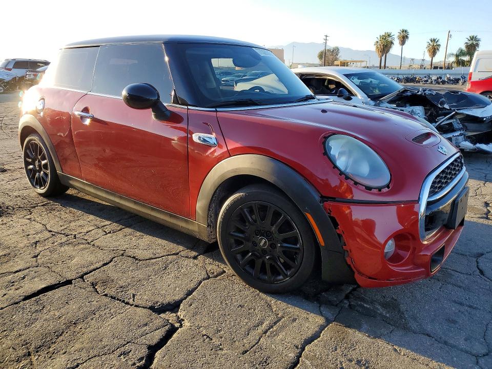 77328345 :رقم المزاد ، WMWXP7C3XH2A45973 vin ، 2017 Mini Cooper مزاد بيع