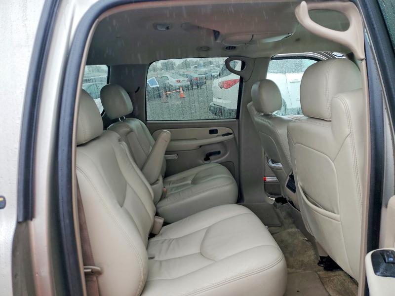 77121695 :رقم المزاد ، 3GNEC16TX3G297998 vin ، 2003 Chevrolet Suburban مزاد بيع
