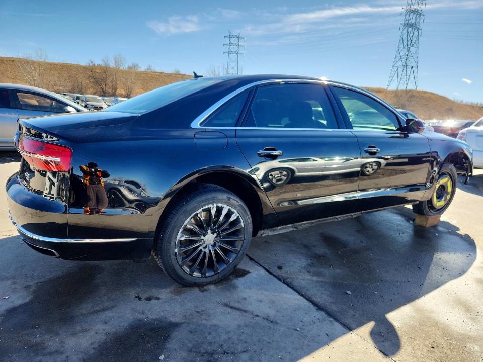 Продаж на аукціоні авто 2015 Audi A8, vin: WAU32AFD4FN022373, номер лоту: 76202215