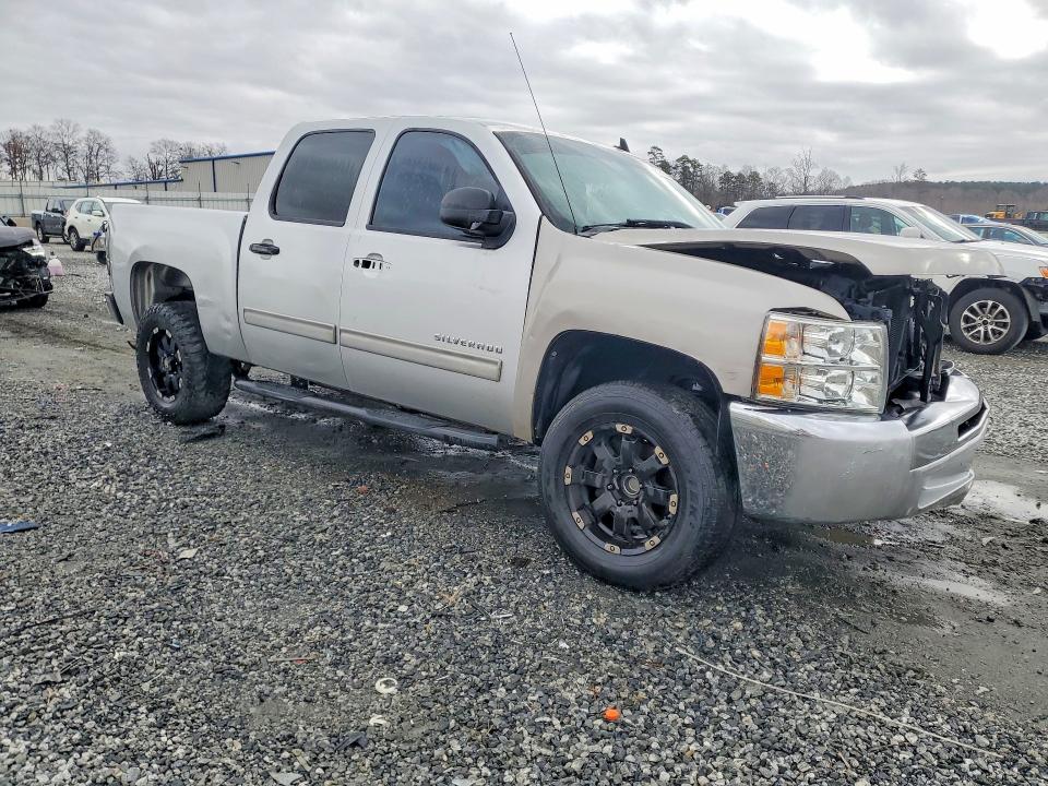 77895445 :رقم المزاد ، 3GCPCSEA0DG113306 vin ، 2013 Chevrolet Silverado مزاد بيع