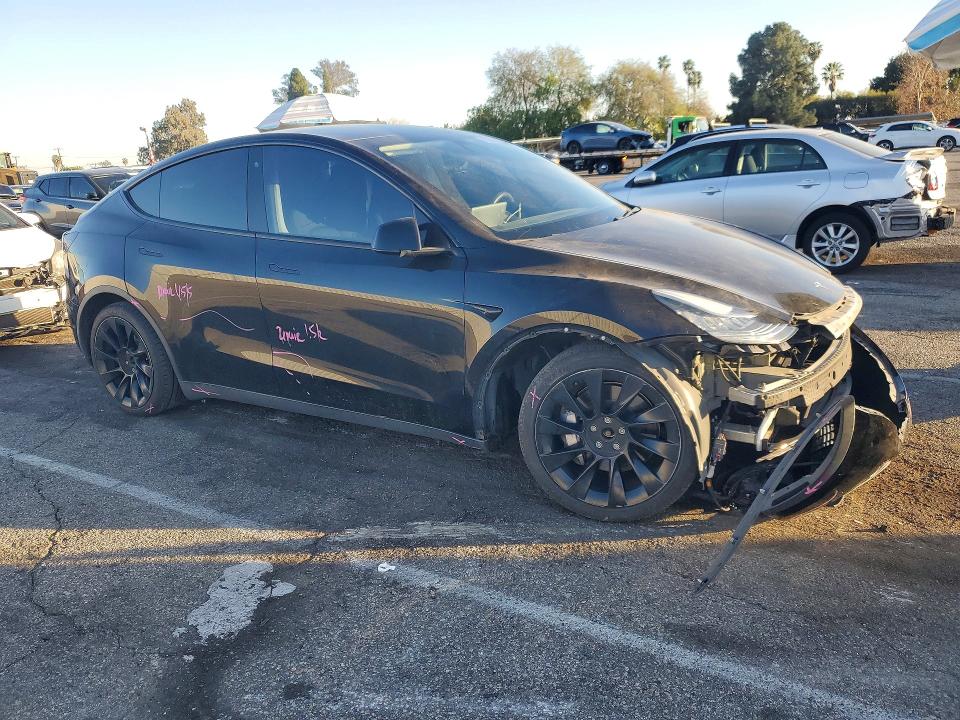 76002145 :رقم المزاد ، 5YJYGDEEXLF045852 vin ، 2020 Tesla Model Y مزاد بيع