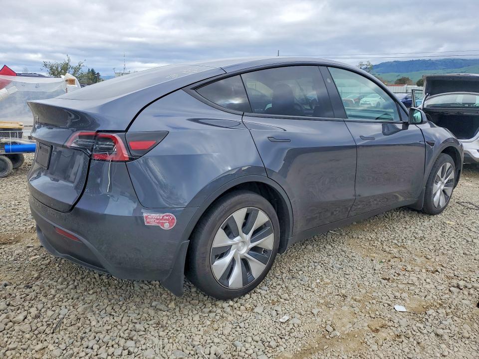 Продажа на аукционе авто 2023 Tesla Model Y, vin: 7SAYGDED4PF971843, номер лота: 79009305