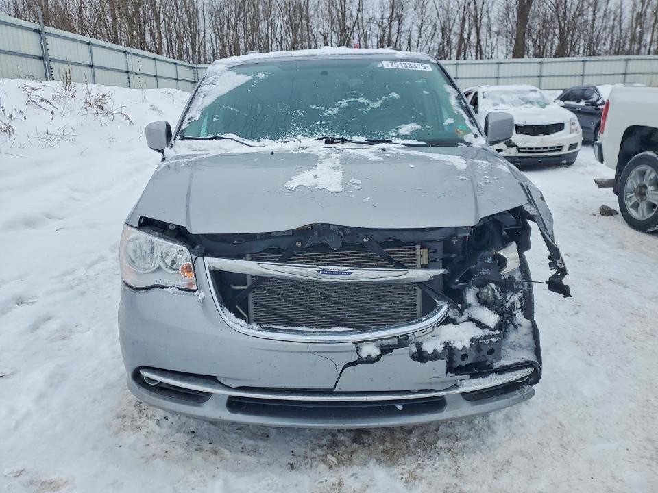 2014 Chrysler Town & Country მანქანა იყიდება აუქციონზე, vin: 2C4RC1BG3ER338892, აუქციონის ნომერი: 75433375