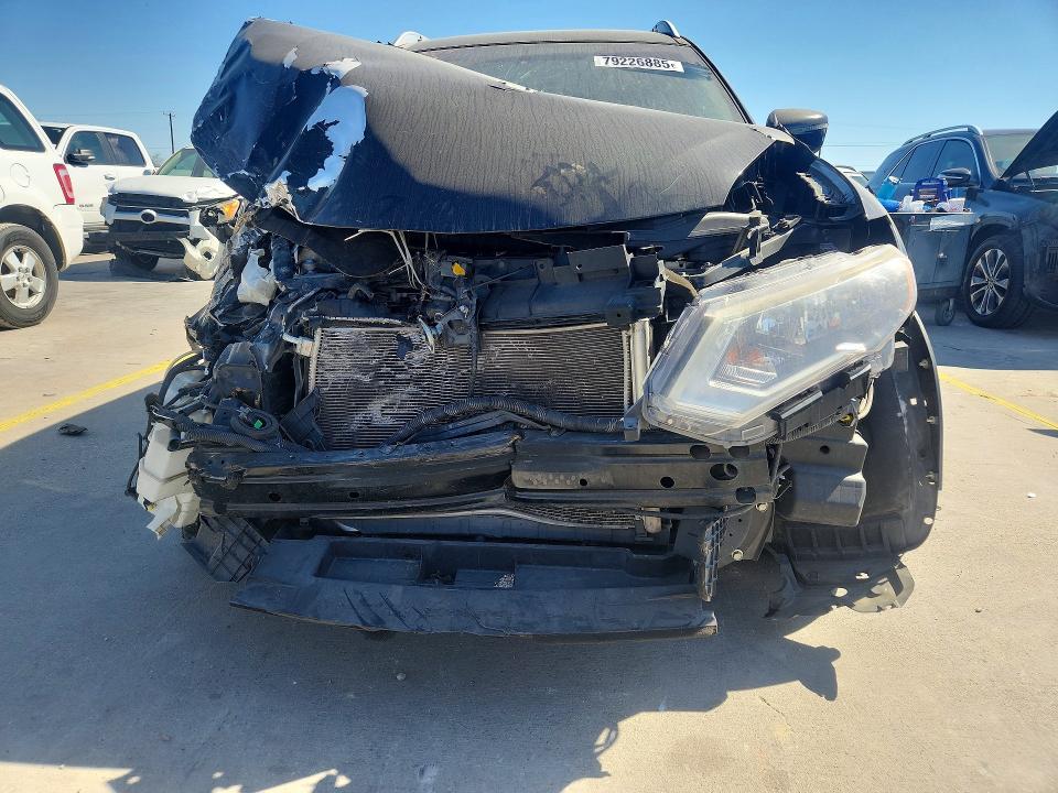 2017 Nissan Rogue მანქანა იყიდება აუქციონზე, vin: KNMAT2MT9HP561621, აუქციონის ნომერი: 79226885