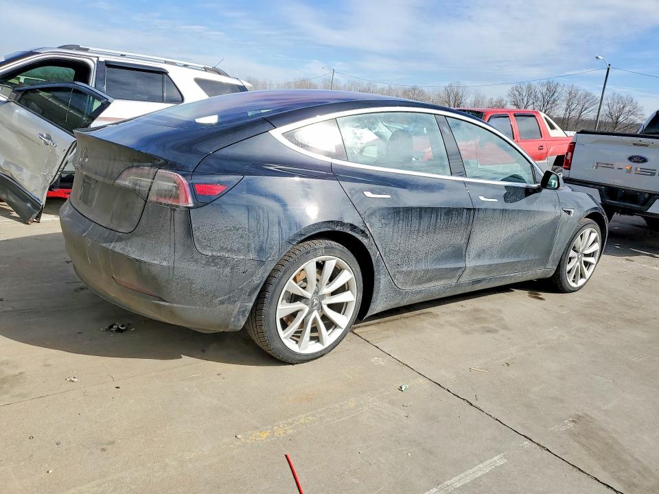 Auction sale of the 2018 Tesla Model 3, vin: 5YJ3E1EA9JF009367, lot number: 76857695