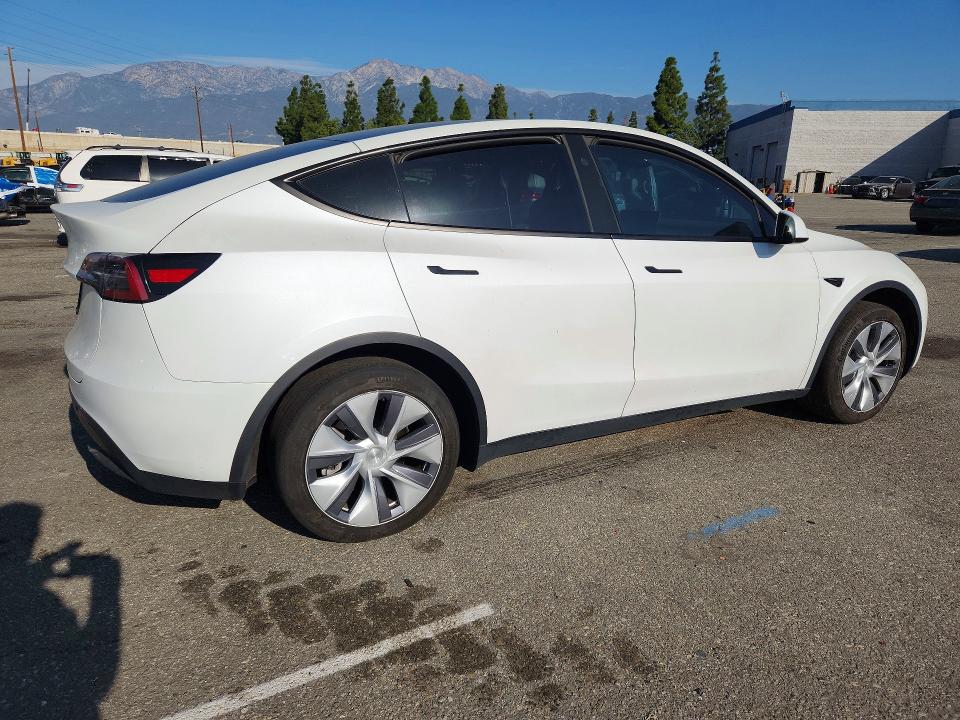 2023 Tesla Model Y მანქანა იყიდება აუქციონზე, vin: 7SAYGDED5PF946319, აუქციონის ნომერი: 76414835