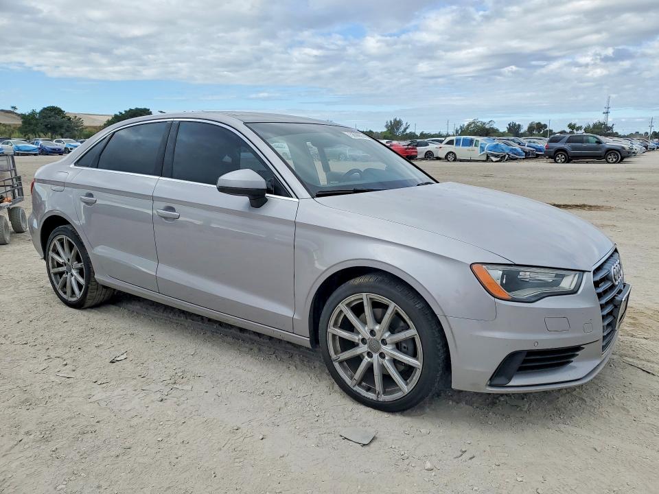 Продаж на аукціоні авто 2015 Audi A3, vin: WAUEFGFF3F1084811, номер лоту: 75859975