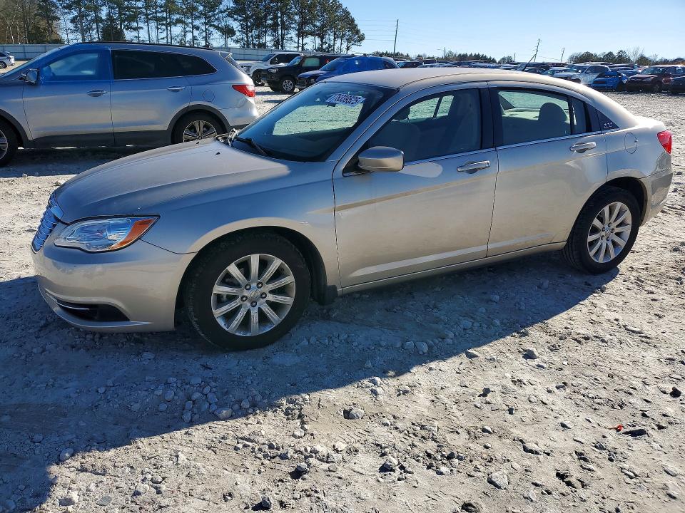 Продаж на аукціоні авто 2013 Chrysler 200, vin: 1C3CCBBBXDN745320, номер лоту: 76339525
