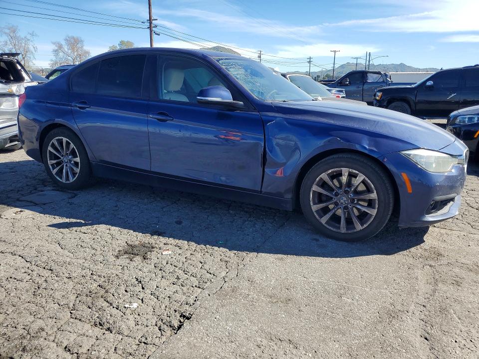 Продаж на аукціоні авто 2017 Bmw 320, vin: WBA8E1G51HNU14847, номер лоту: 79273295