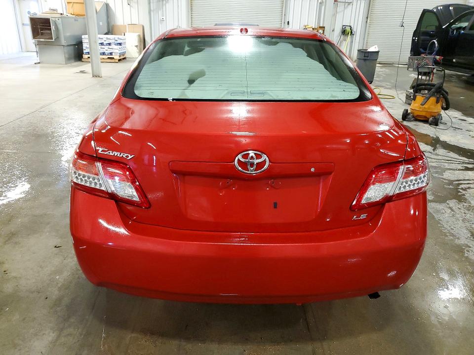 2010 Toyota Camry მანქანა იყიდება აუქციონზე, vin: 4T4BF3EK0AR023924, აუქციონის ნომერი: 77770465