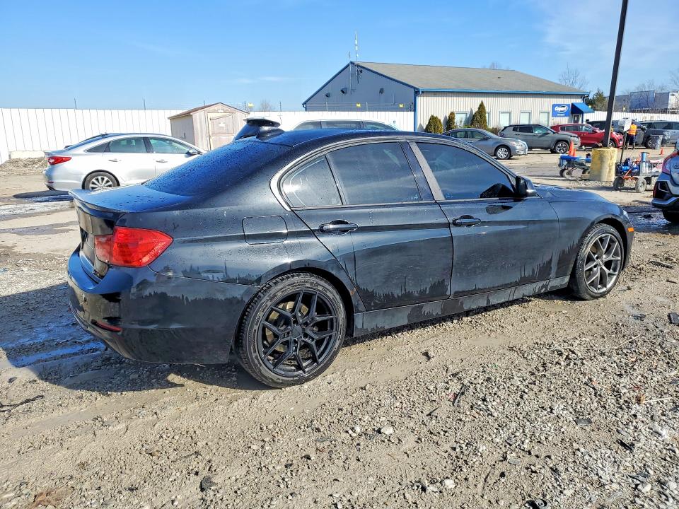 2015 Bmw 328 მანქანა იყიდება აუქციონზე, vin: WBA3B5G54FNS18022, აუქციონის ნომერი: 76903805