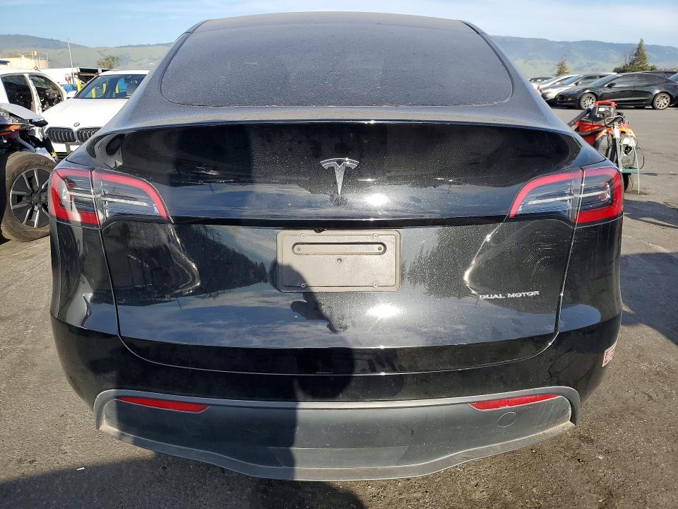 76264965 :رقم المزاد ، 7SAYGDEE9PF972270 vin ، 2023 Tesla Model Y مزاد بيع