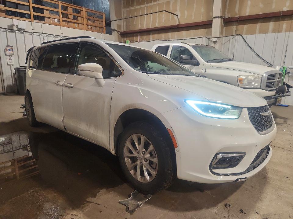 2022 Chrysler Pacifica მანქანა იყიდება აუქციონზე, vin: 2C4RC3BGXNR202352, აუქციონის ნომერი: 75679925