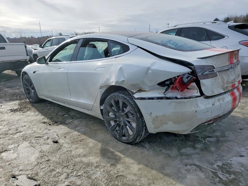 75348205 :رقم المزاد ، 5YJSA1E44KF334799 vin ، 2019 Tesla Model S مزاد بيع