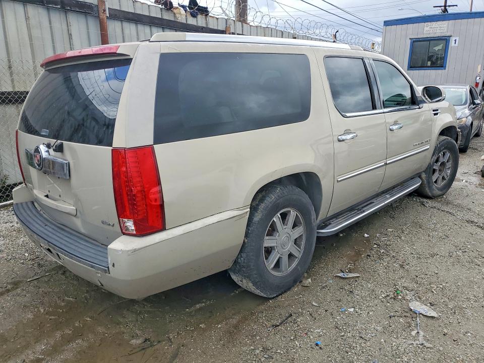 77373135 :رقم المزاد ، 1GYFK66877R353887 vin ، 2007 Cadillac Escalade E مزاد بيع