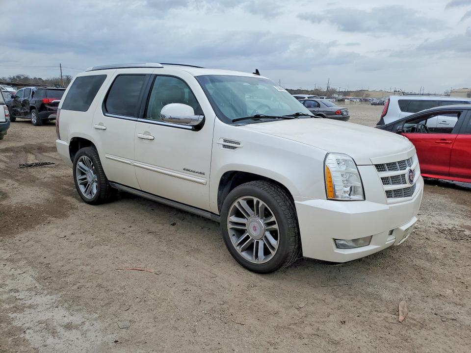 2013 Cadillac Escalade P მანქანა იყიდება აუქციონზე, vin: 1GYS4CEF1DR210517, აუქციონის ნომერი: 76864505