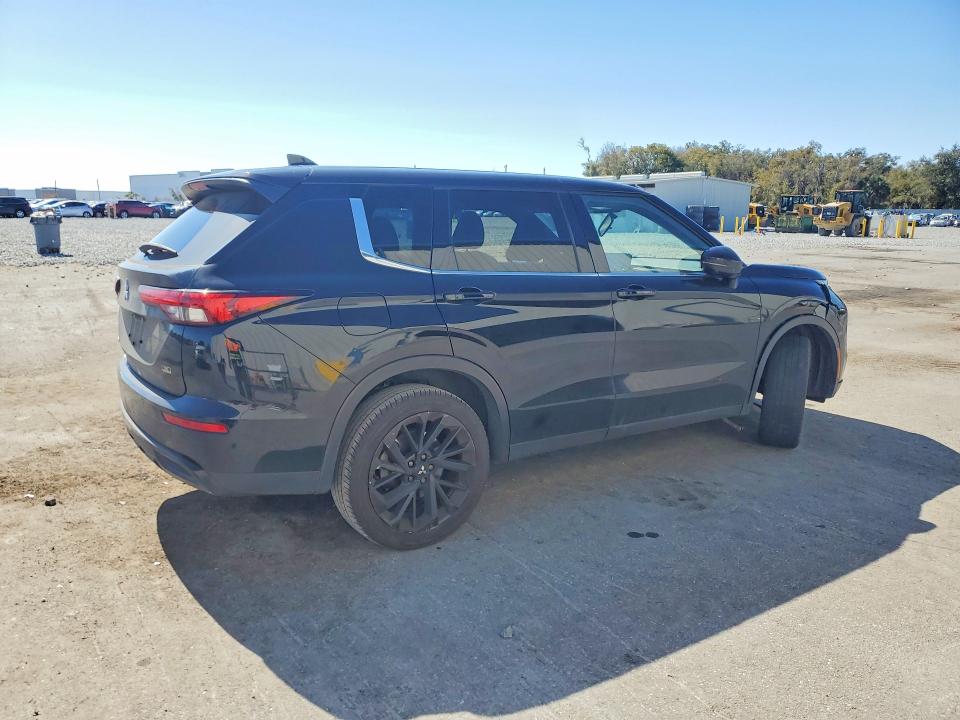 2024 Mitsubishi Outlander მანქანა იყიდება აუქციონზე, vin: JA4J3VA82RZ071569, აუქციონის ნომერი: 76920145