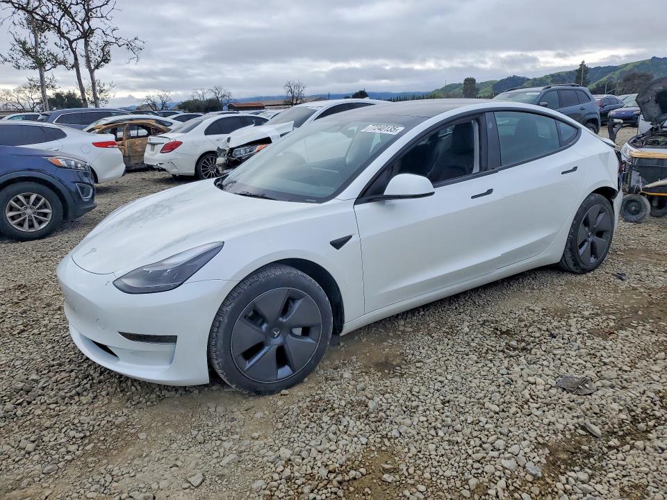 Auction sale of the 2023 Tesla Model 3, vin: 5YJ3E1EA2PF577503, lot number: 77240135