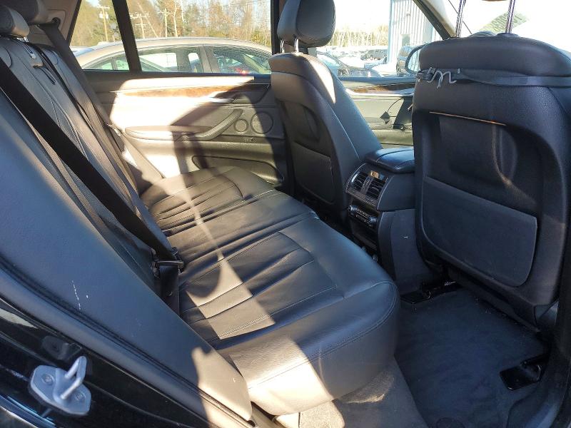 76203825 :رقم المزاد ، 5UXKS4C51F0N06686 vin ، 2015 Bmw X5 مزاد بيع