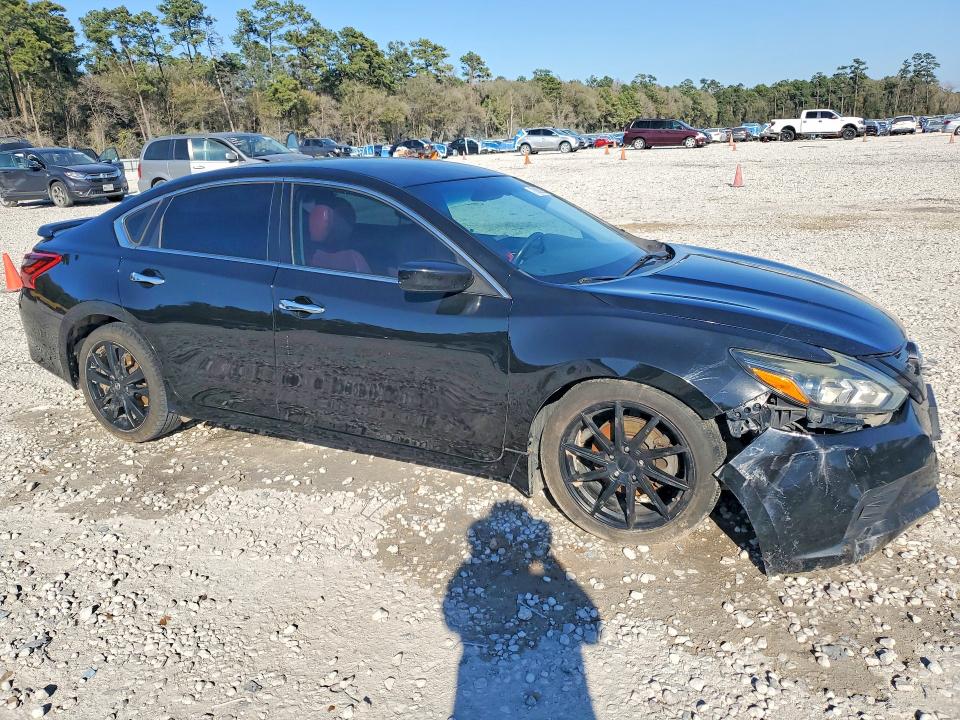 2018 Nissan Altima მანქანა იყიდება აუქციონზე, vin: 1N4AL3AP9JC200468, აუქციონის ნომერი: 78860255