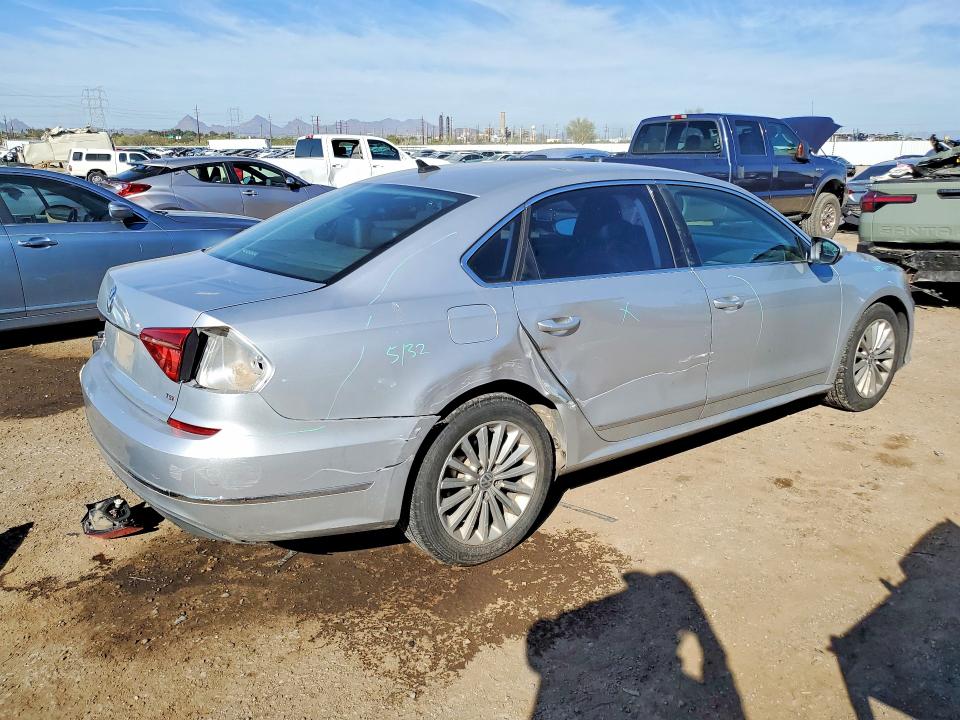 Продаж на аукціоні авто 2016 Volkswagen Passat, vin: 1VWBT7A37GC053060, номер лоту: 76462905