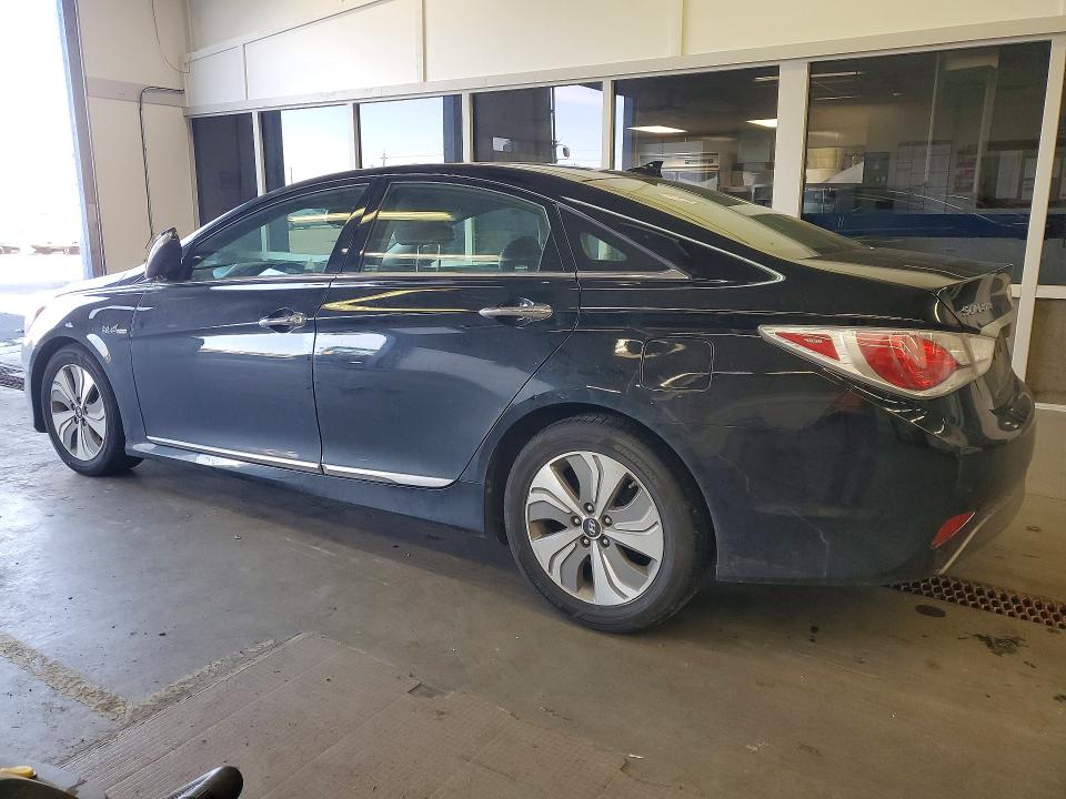 Продажа на аукционе авто 2015 Hyundai Sonata, vin: KMHEC4A43FA125384, номер лота: 77014315