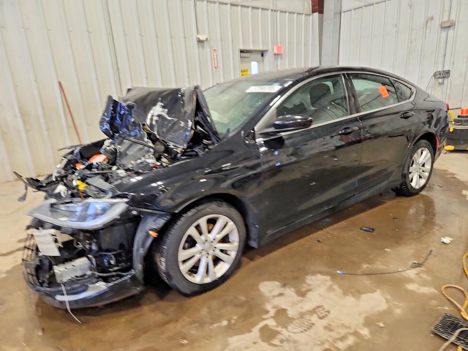 Auction sale of the 2015 Chrysler 200, vin: 1C3CCCAB1FN555268, lot number: 77398765