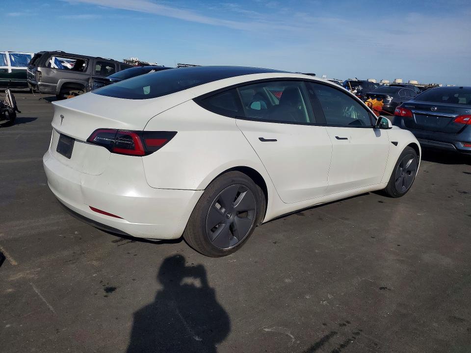 Продажа на аукционе авто 2023 Tesla Model 3, vin: 5YJ3E1EA6PF403207, номер лота: 76530635